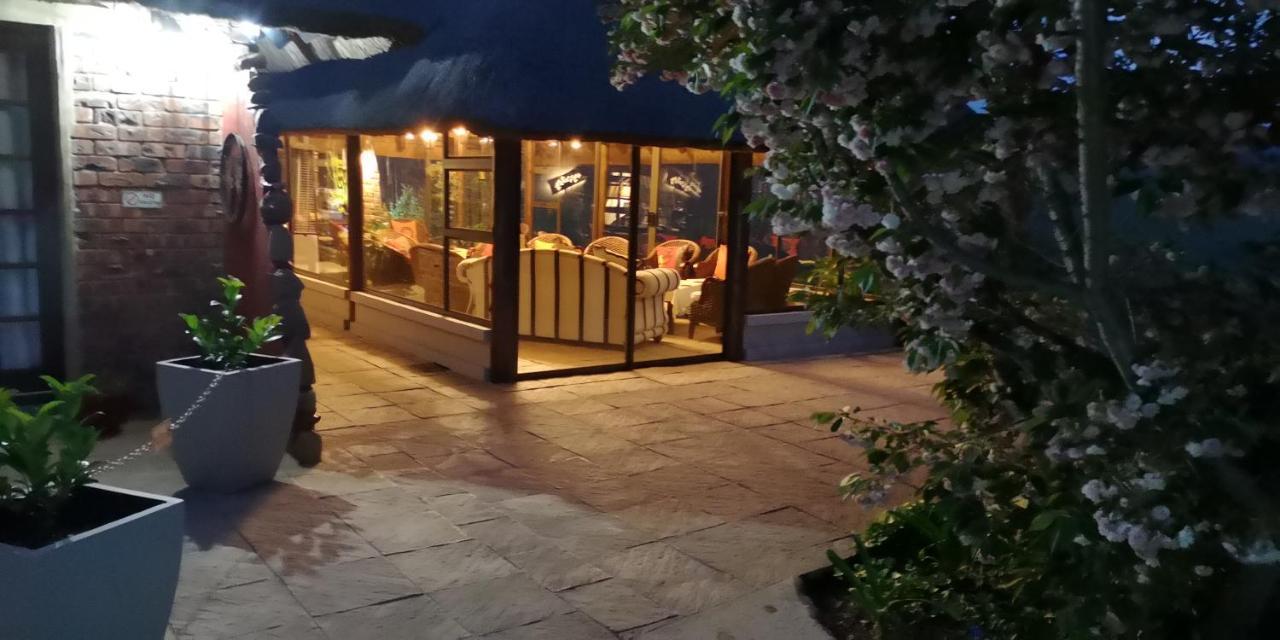 Amazian Mountain River Lodge Underberg Extérieur photo
